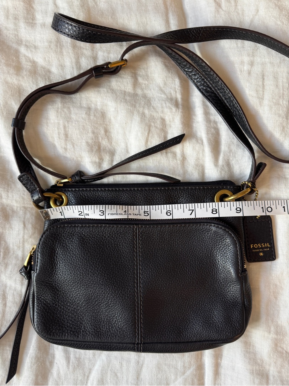 Fossil Black Pebbled Leather Crossbody Bag with Gold Hardware - Picture 6 of 7